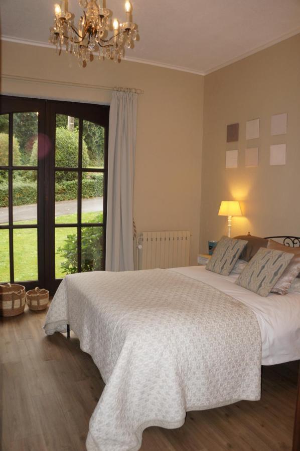 B&B Les Cresses Ciney Eksteriør billede