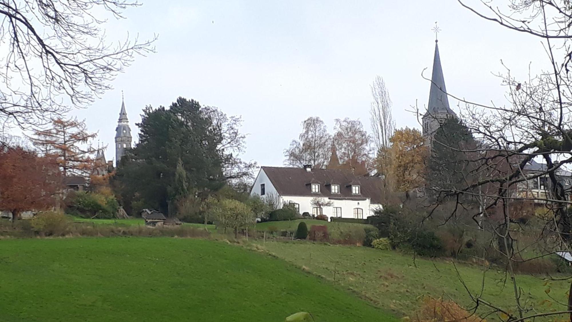 B&B Les Cresses Ciney Eksteriør billede